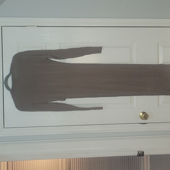 High Low Top - Picture 2 of 3